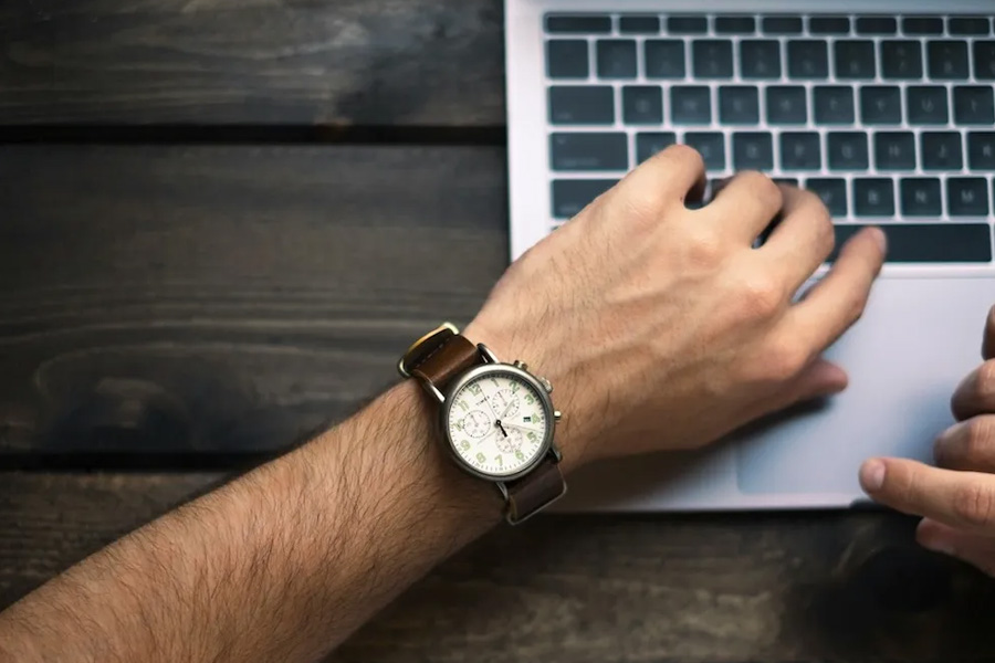 Taming the Freelance Clock A Guide to Staying Balanced and Organized