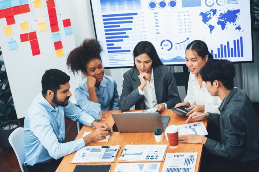 4 Gen AI Course Skills That Drive Real Workplace Productivity