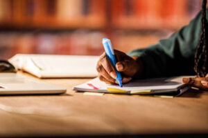 A Guide to Agentic AI Powered Paper Search for Literature Reviews